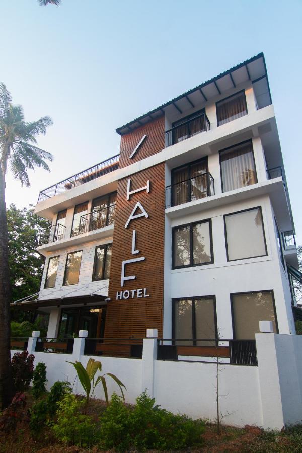 Half Hotel Calangute Exterior photo